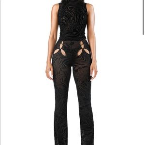 i am gia black amina set in size xs!